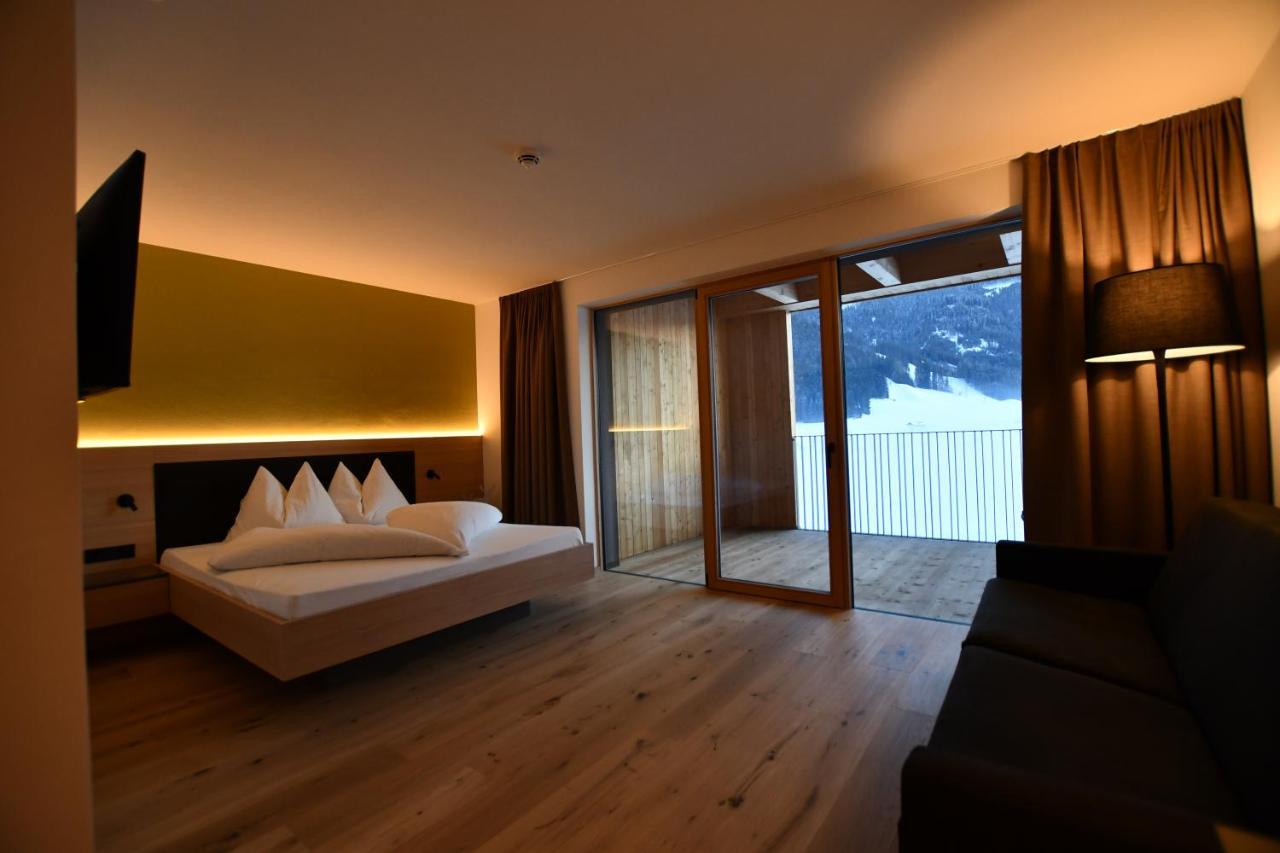 Hotel Tyrol Planca di Sopra ภายนอก รูปภาพ