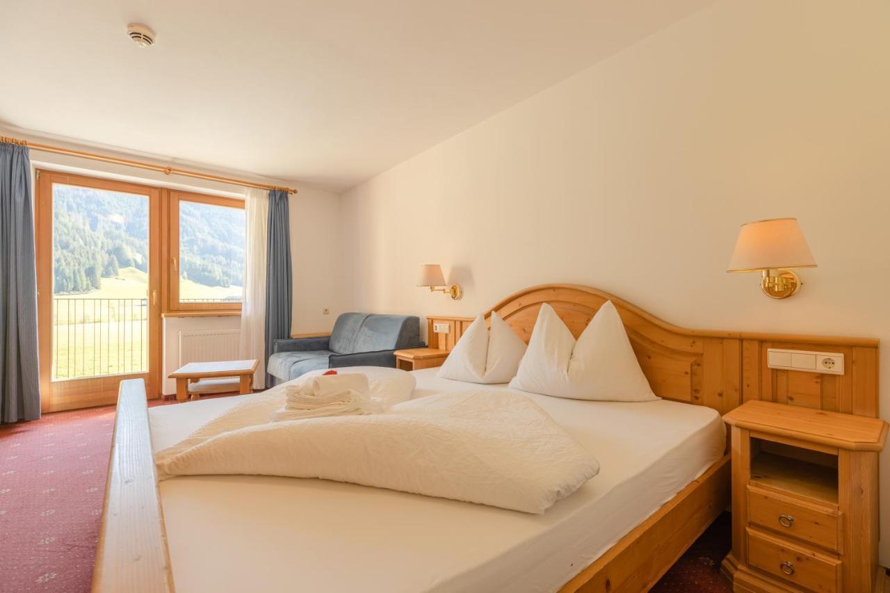 Hotel Tyrol Planca di Sopra ภายนอก รูปภาพ