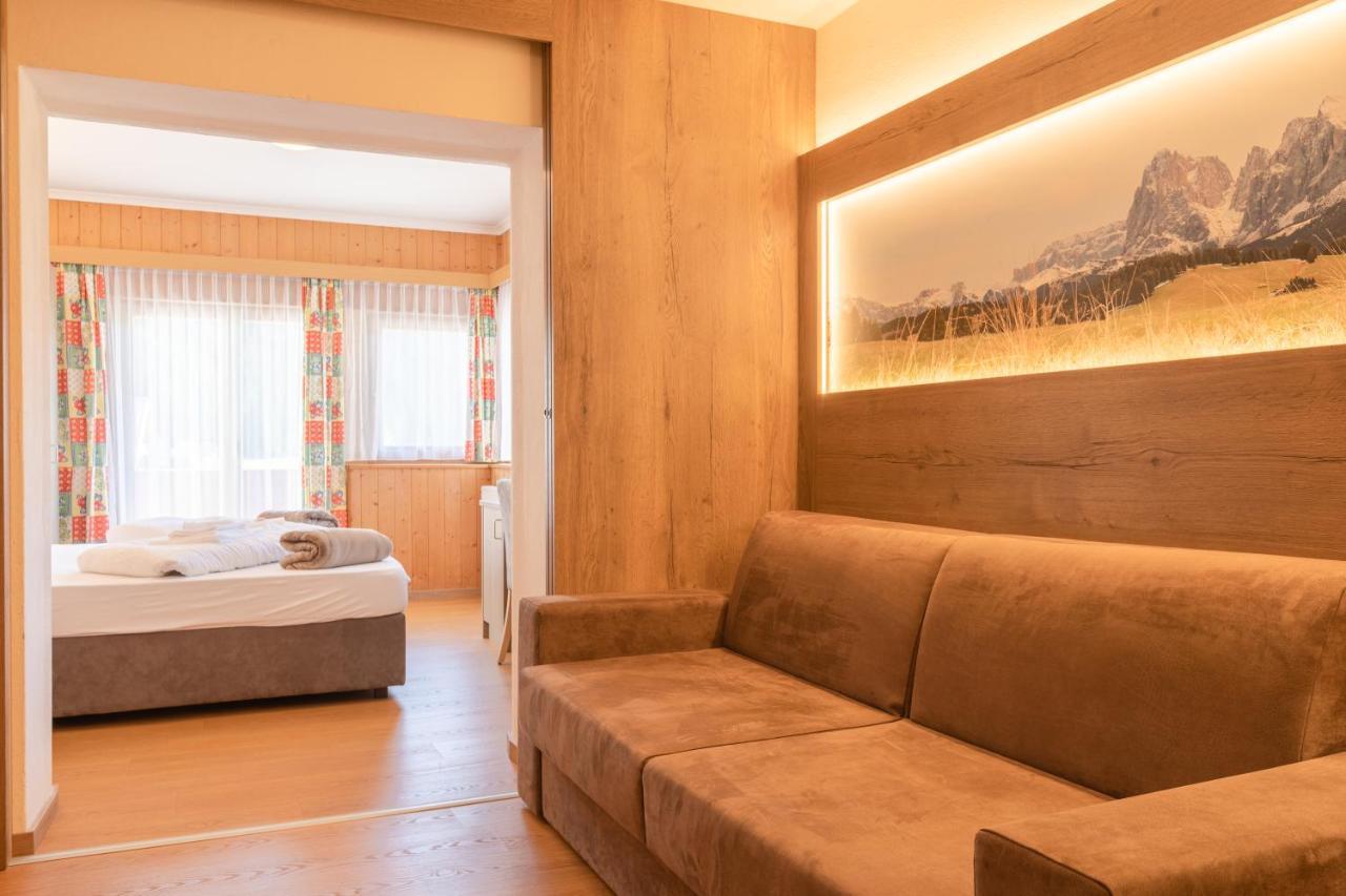 Hotel Tyrol Planca di Sopra ภายนอก รูปภาพ