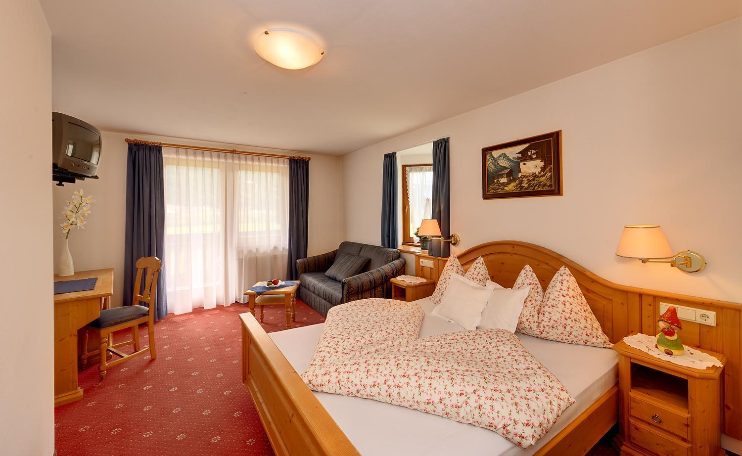 Hotel Tyrol Planca di Sopra ภายนอก รูปภาพ